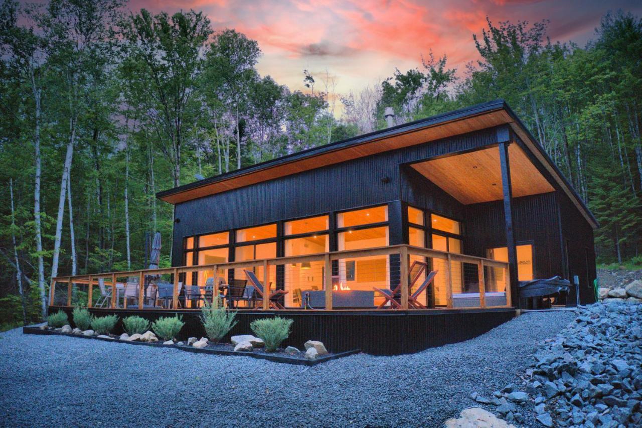 Kallm-Mont-Tremblant Chalet With Hot Tub, Pond & Beach On Private 7Acre Estate Лак-Супер'є Екстер'єр фото