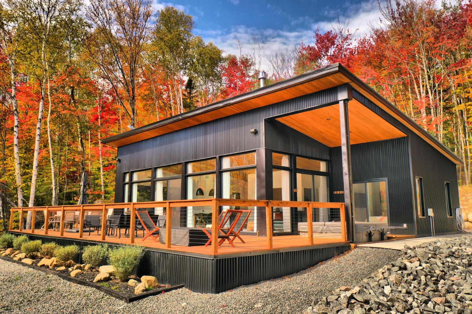 Kallm-Mont-Tremblant Chalet With Hot Tub, Pond & Beach On Private 7Acre Estate Лак-Супер'є Екстер'єр фото