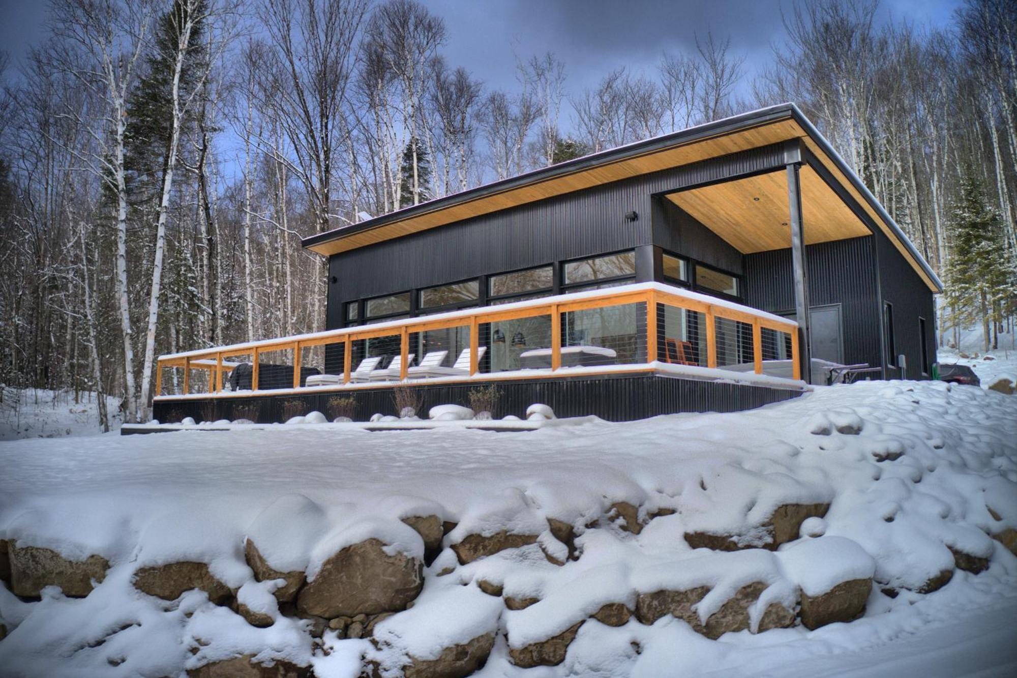 Kallm-Mont-Tremblant Chalet With Hot Tub, Pond & Beach On Private 7Acre Estate Лак-Супер'є Екстер'єр фото